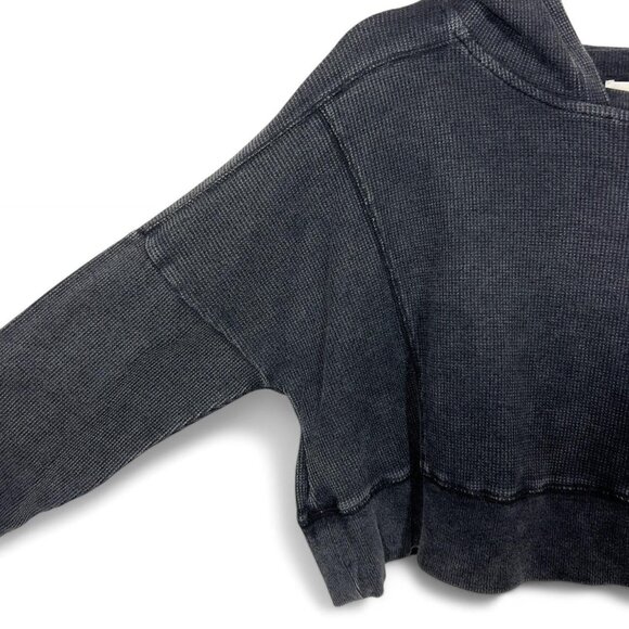 Black Cropped Hoodie Waffle Knit Madden Girl Gym Streetwear - Picture 2 of 4